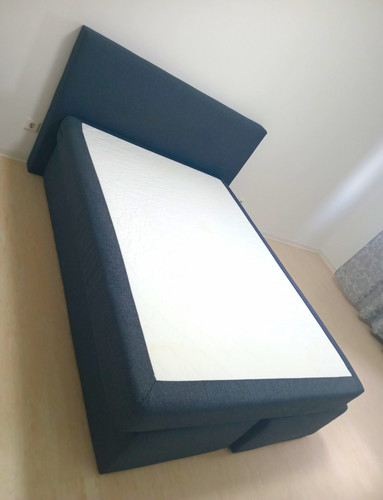 Gepolsterter bettrahmen mit - gepolsterter,